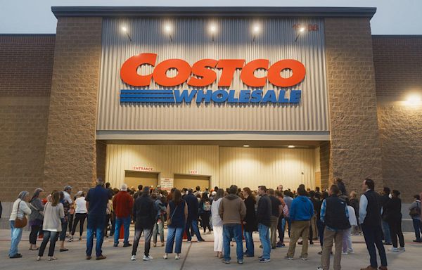 Costco to start scanning membership cards at entrance of all its stores