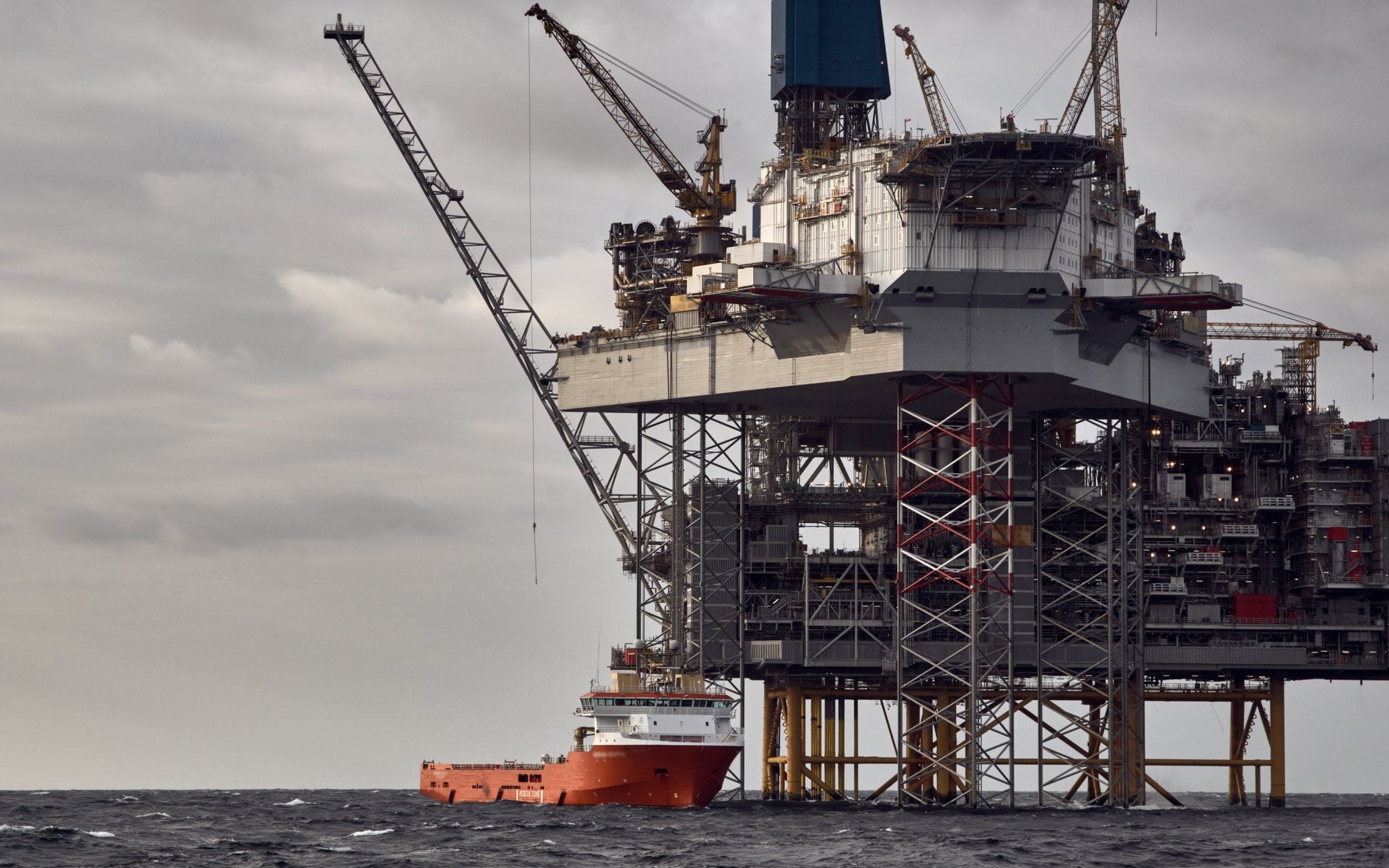Oil rig workers stranded at sea after helicopter pilots go on strike