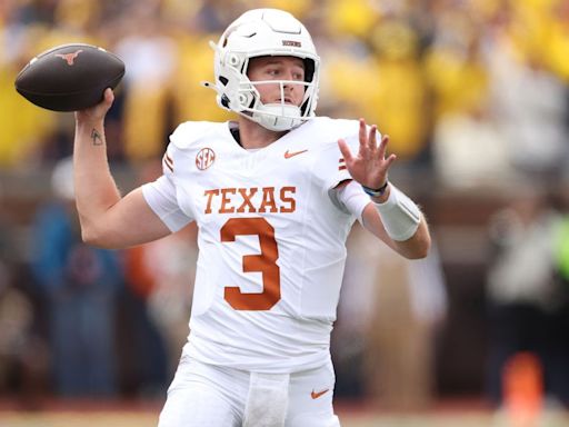 Horns expect Ewers to be ready to start vs. OU