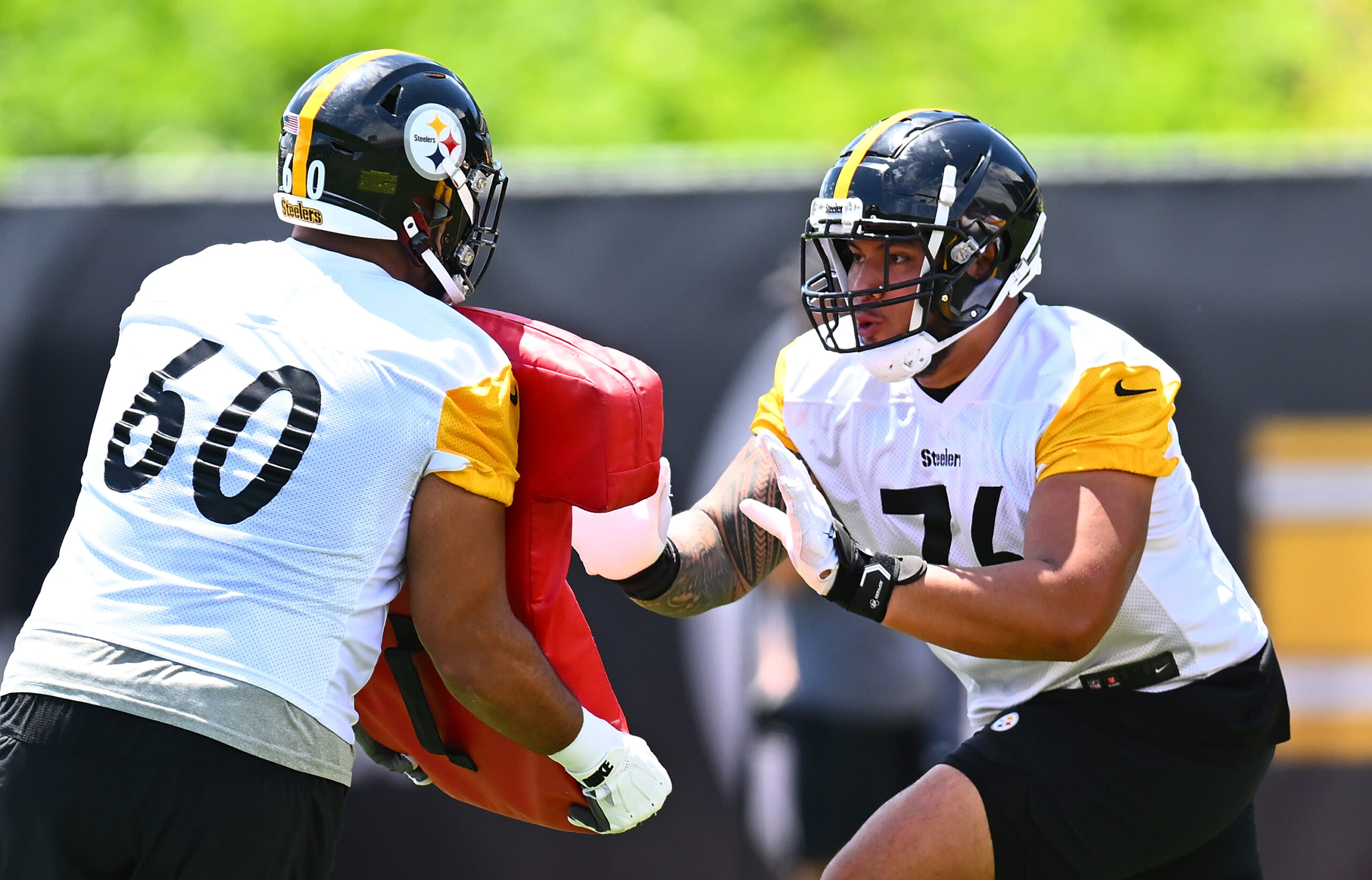 Steelers rookie must ‘make strides’ to earn starting gig
