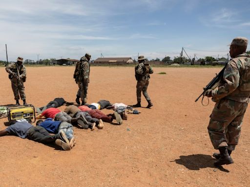 El crimen organizado siembra el terror en las minas ilegales de Sudáfrica