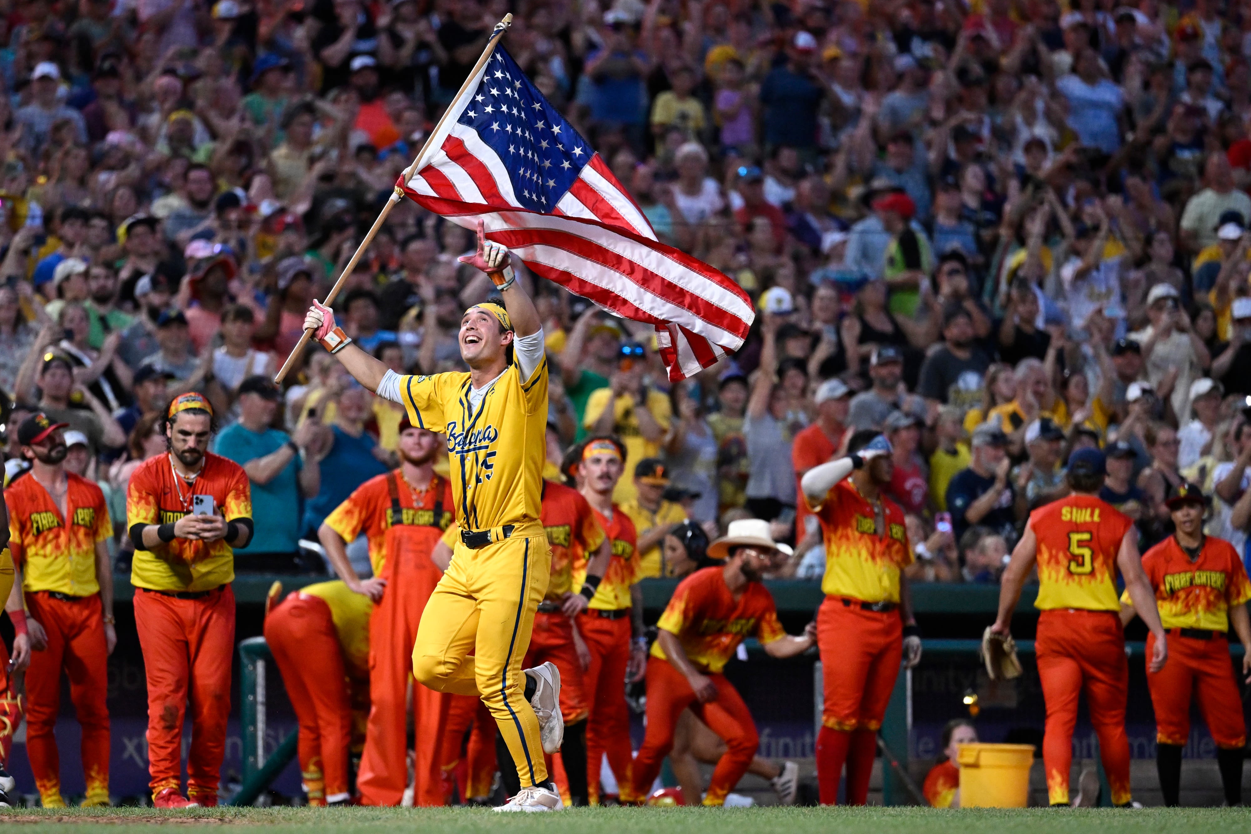 Savannah Bananas pack Nationals Park with their unique brand of baseball