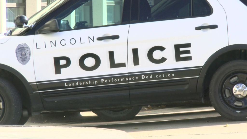 Lincoln man accused of DUI after making improper turn in stolen vehicle