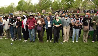 IU students return for 2nd day of protests of Israel-Hamas war