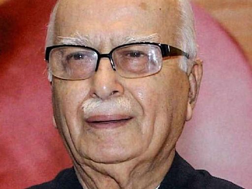 L.K. Advani admitted to AIIMS in Delhi