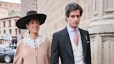 Sofía Palazuelo, pura elegancia premamá con un abrigo bordado y pamela en la boda de su hermano