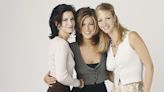 Lisa Kudrow Says Seeing 'Friends' Costars' Bodies Triggered Her Insecurity