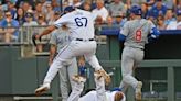 Late pinch-hit slam propels Cubs past Royals