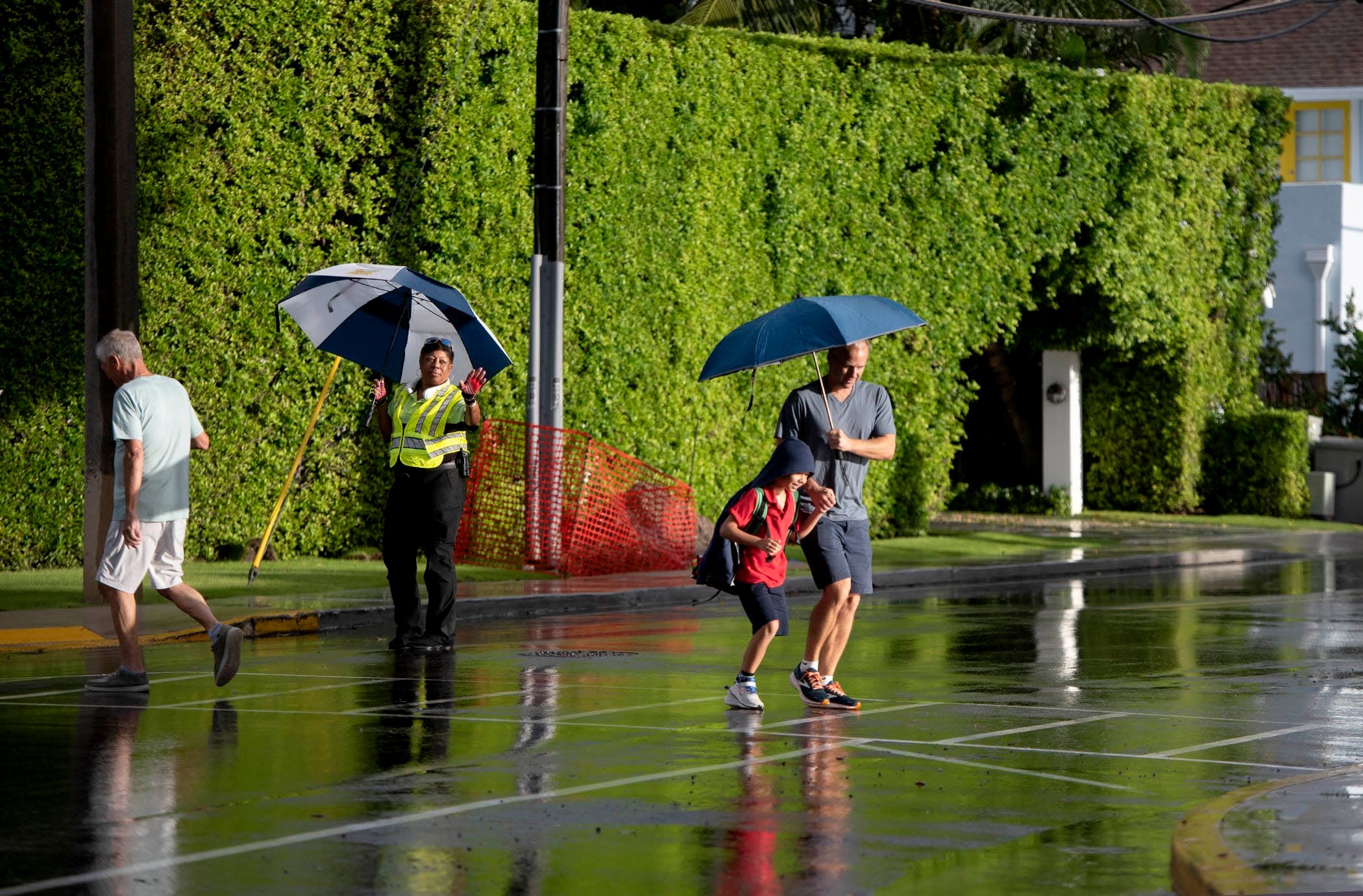 South Florida weekend weather should be drier but still warm