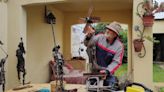 Un sombrerero en Carlos Keen, el que hace boleadoras en Tandil y la cestera de raíces guaraníes en Tigre: los artesanos abren sus talleres y muestran su talento