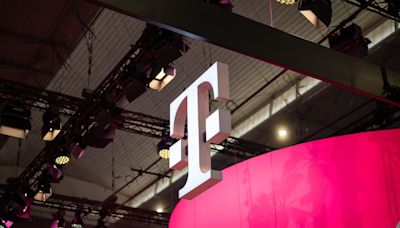 T-Mobile's "Price Guarantee" Is a Lie, Says Class-Action Suit