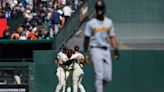 Giants hit back-to-back homers to get past Pirates