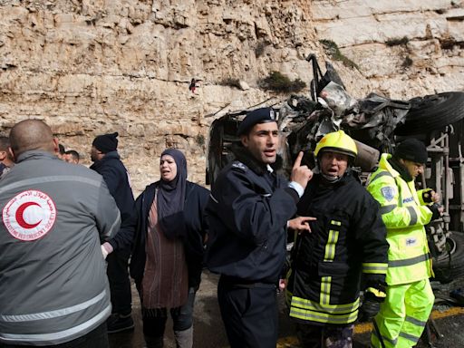 La terrible vida cotidiana bajo la ocupación israelí, las peripecias del conde de Villamediana, los mantras contra la inmigración y otros libros de la semana