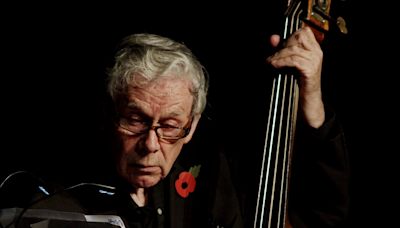 Herbie Flowers, Bassist on Lou Reed’s ‘Walk on the Wild Side,’ Dead at 86