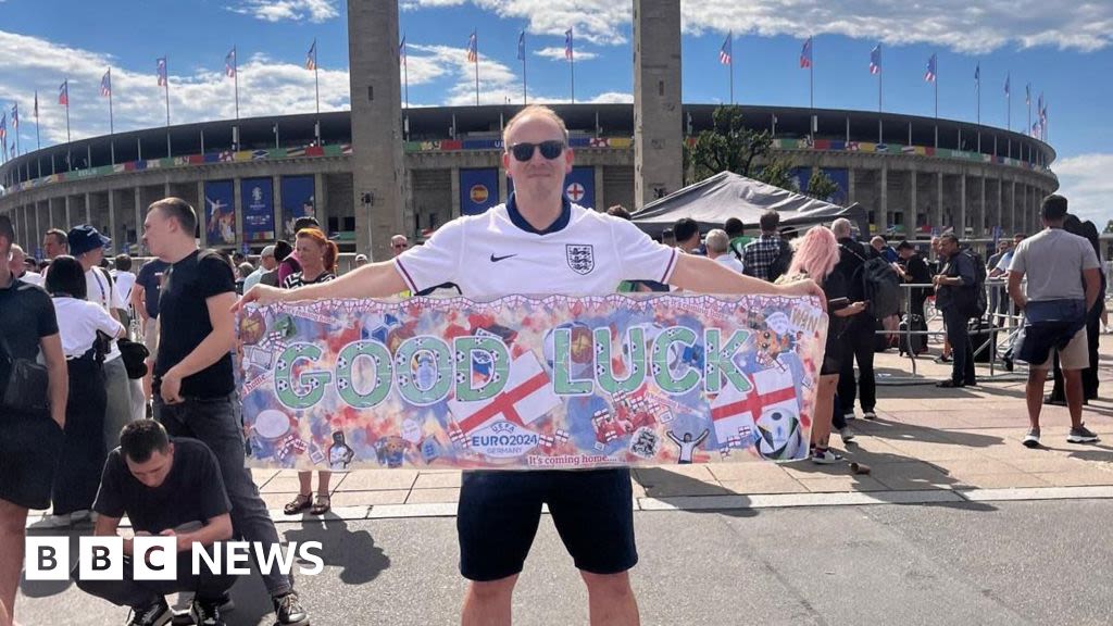 Euro 2024: School's banner makes it to England v Spain final
