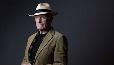 Peter Weir, director de ‘El show de Truman’, recibirá León de Oro de Honor en Venecia | Teletica