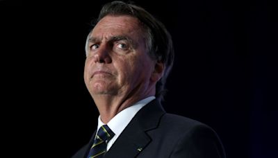 Agencia de espionaje de Brasil intentó desbaratar la investigación sobre el hijo de Bolsonaro, según documentos judiciales