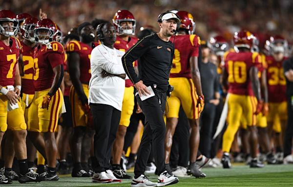 USC Football News: Trojans Rise in AP Poll Signaling Strong Playoff Contender