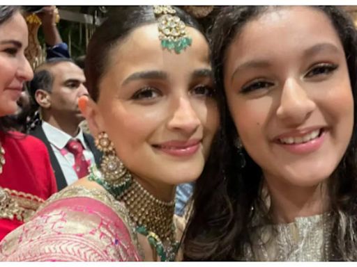 ... Babu's daughter Sitara shares a fan-girl moment with Alia Bhatt from Anant...birthday girl Katrina Kaif | Hindi Movie News - Times of India