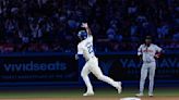 Jason Heyward grateful to return as the Dodgers roll past the visiting Reds