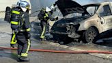 Cuatro heridos y seis coches calcinados tras el incendio de una infravivienda en un polígono de Leganés