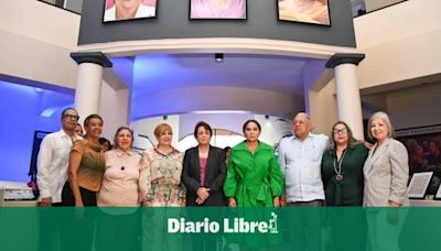 Ministerio de la Mujer devela los retratos de Abigail Mejía, Gladys Gutiérrez y Magaly Pineda