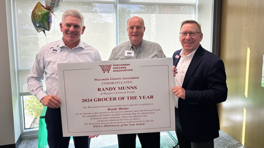 Festival Foods’ Randy Munns wins 2024 Grocer of the Year