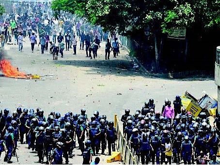 孟加拉抗議爆致命衝突 全國宵禁
