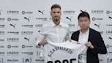 Castillejo el 11 y Lino el 16 en lista provisional de dorsales del Valencia