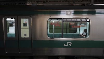 搭列車12小時、650公里 男一路「睡到終點站」喚不醒 - 社會