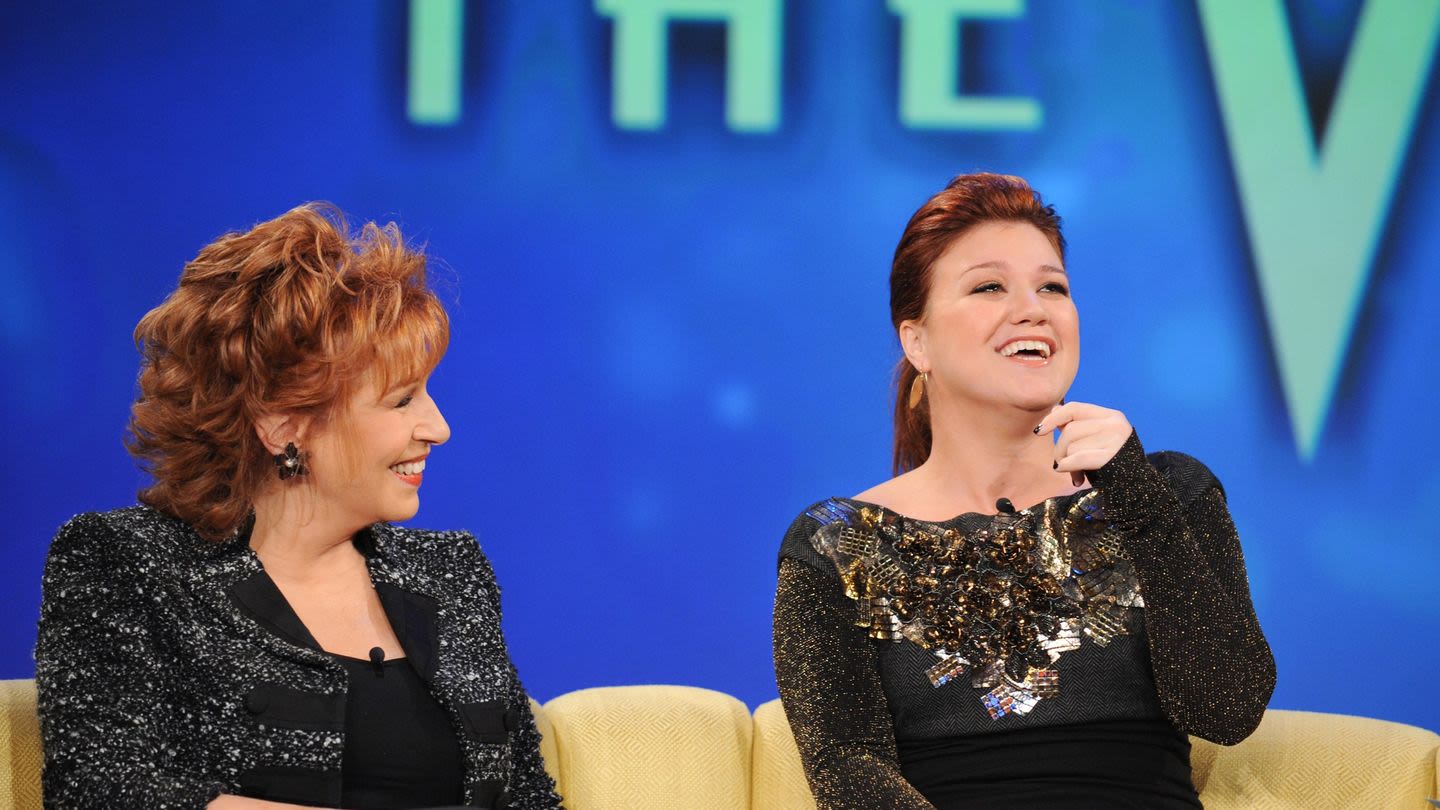 Al Roker, Joy Behar, And More Defend Kelly Clarkson Amid Weight Loss Speculation