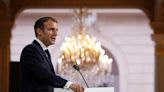 Macron mantiene a los pesos pesados en la remodelación de su Gobierno