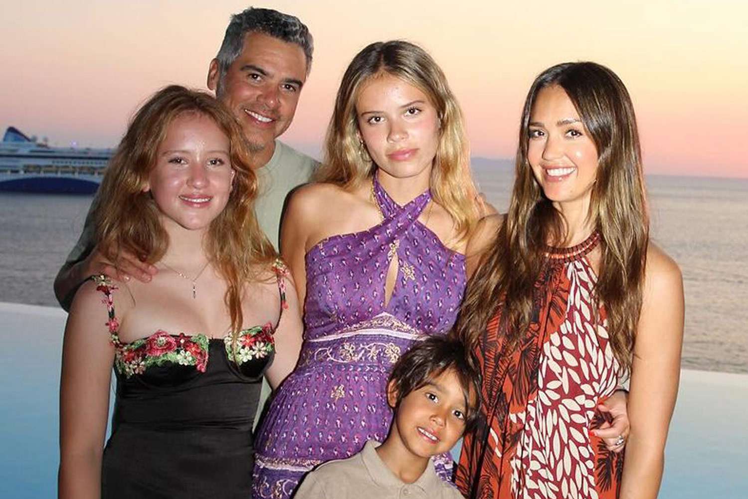 Jessica Alba's Daughters Look All Grown Up as They Stand Taller Than Mom During Mykonos Night Out: 'A Vibe'