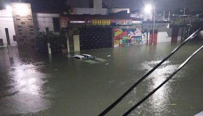 Bajo el agua y sin luz: las impactantes imágenes de las inundaciones tras las fuertes lluvias en Chetumal