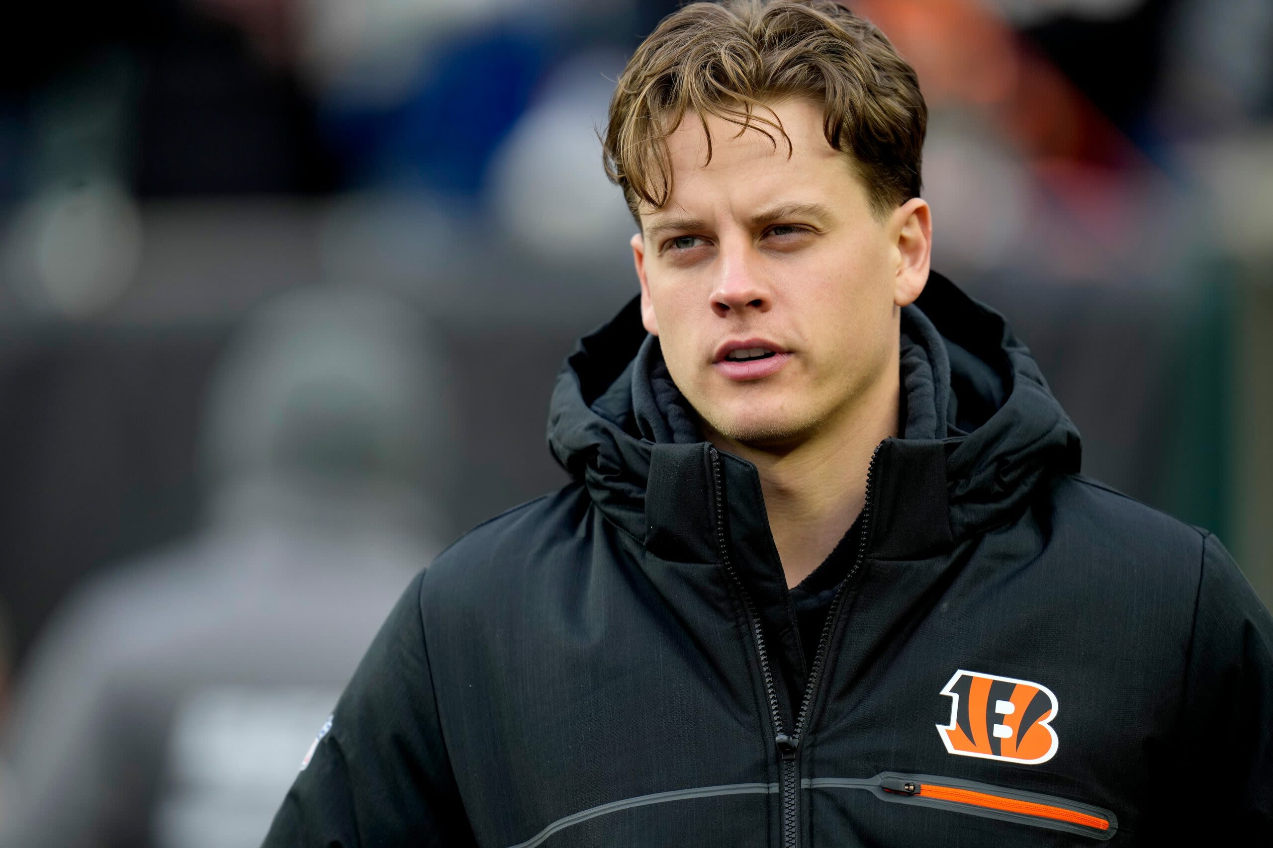 Joe Burrow lands top 3 in 2024 QB rankings