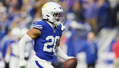 NFL.com projects Nick Cross as Colts starting safety next to Julian Blackmon