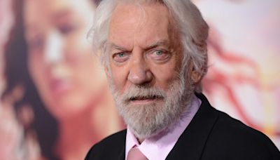 Muere a sus 88 años el actor Donald Sutherland, estrella de 'M*A*S*H' y ‘Los juegos del hambre’