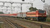 Mumbai: CSMT-Howrah Duronto Express Faces Multiple Delays Due To Locomotive Failures; Impact On Central Railway Local Trains