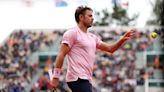 Stan Wawrinka angry about ‘fricking freezing water’ in French Open defeat