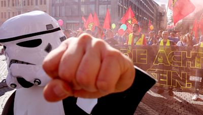 De fans a haters: el día en que el público de 'Star Wars' empezó a odiar la saga hace 25 años