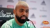 Gabigol nega acerto com o Palmeiras e bate-boca com jornalista nas redes sociais