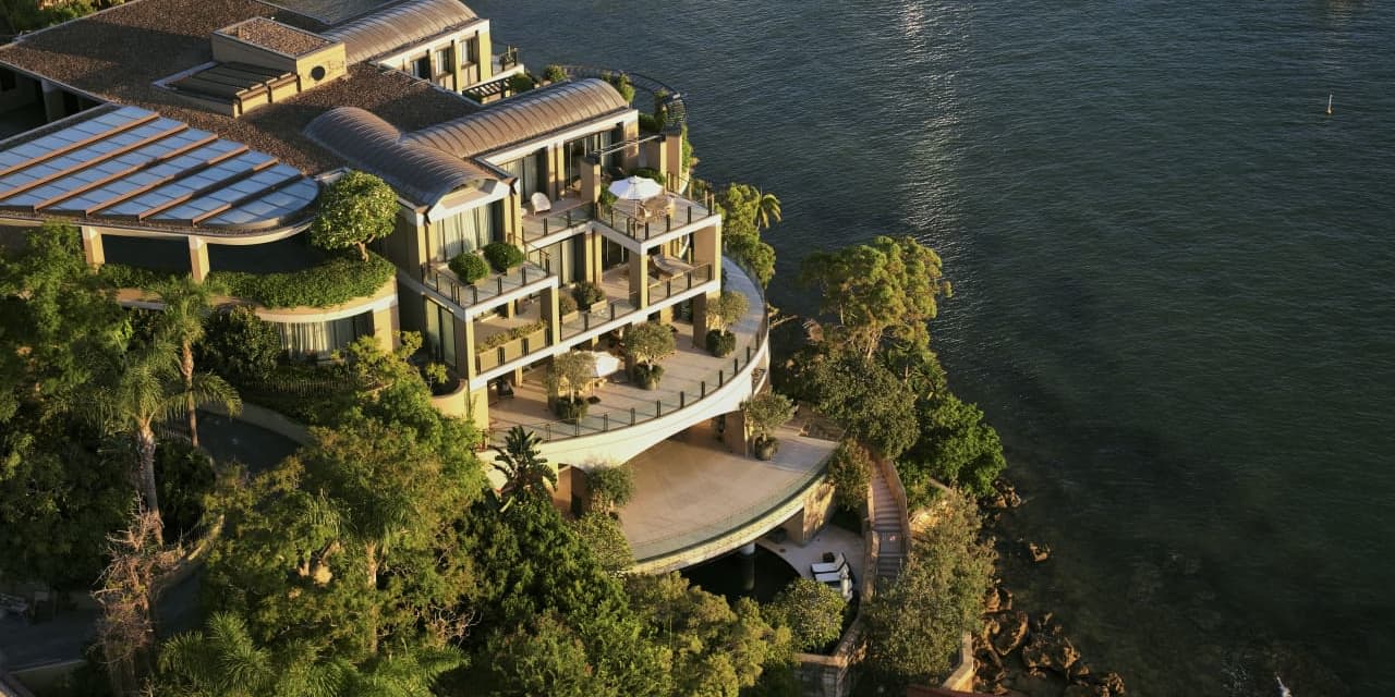 Sydney Mansion Aims to Be the First Australian Home to Sell for More Than A$200 Million