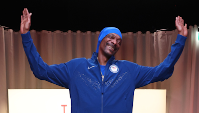 Snoop Dogg at the Olympics: Swimming with Michael Phelps, betting with Russell Crowe