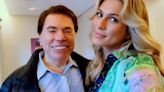 Lívia Andrade diz que amor por Silvio Santos não inclui herdeiras: "Eterno"