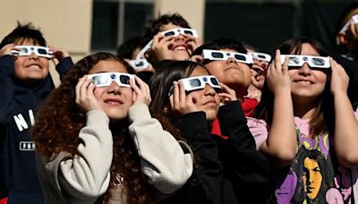 Fontana students join massive solar eclipse watch party