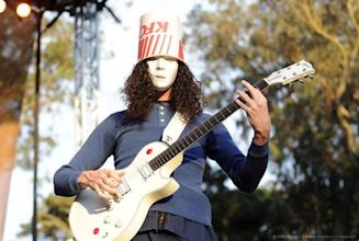 Buckethead