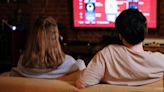 Dejar de ver la televisión ayuda a envejecer mejor (y Harvard explica por qué)