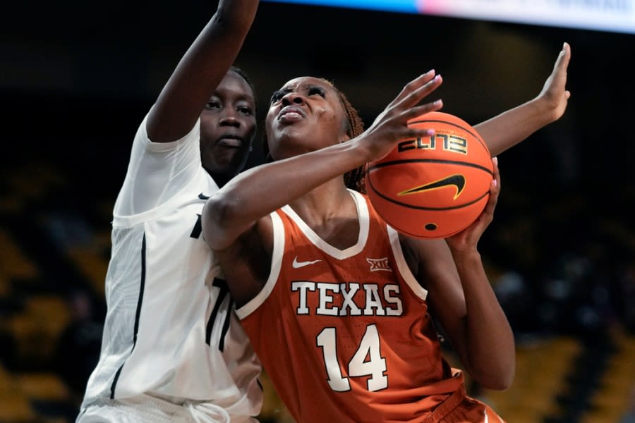 A transfer shuffle: Texas women’s hoops lose player to Oregon, adds another from Miami