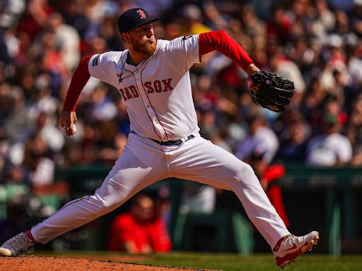 Red Sox Reliever Embracing Bruins Fandom In Postseason