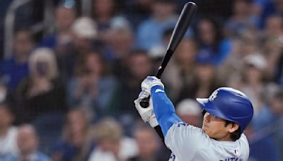 Shohei Ohtani responds to Toronto boos by hitting 7th homer as the Dodgers beat the Blue Jays 12-2